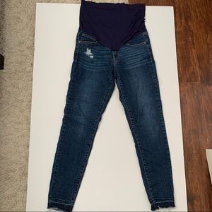 Raw hem maternity skinny jeans